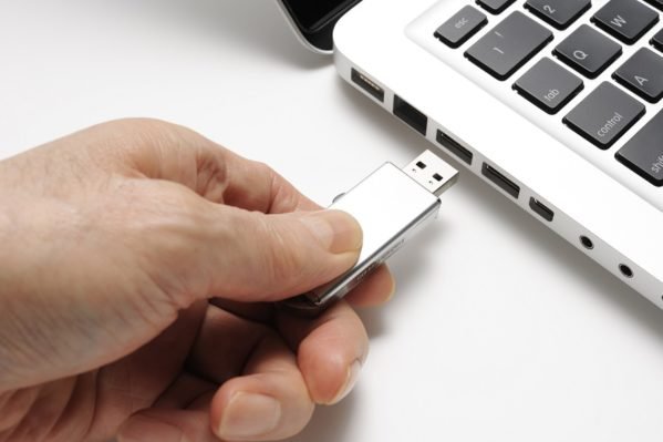 Formatar pen drive